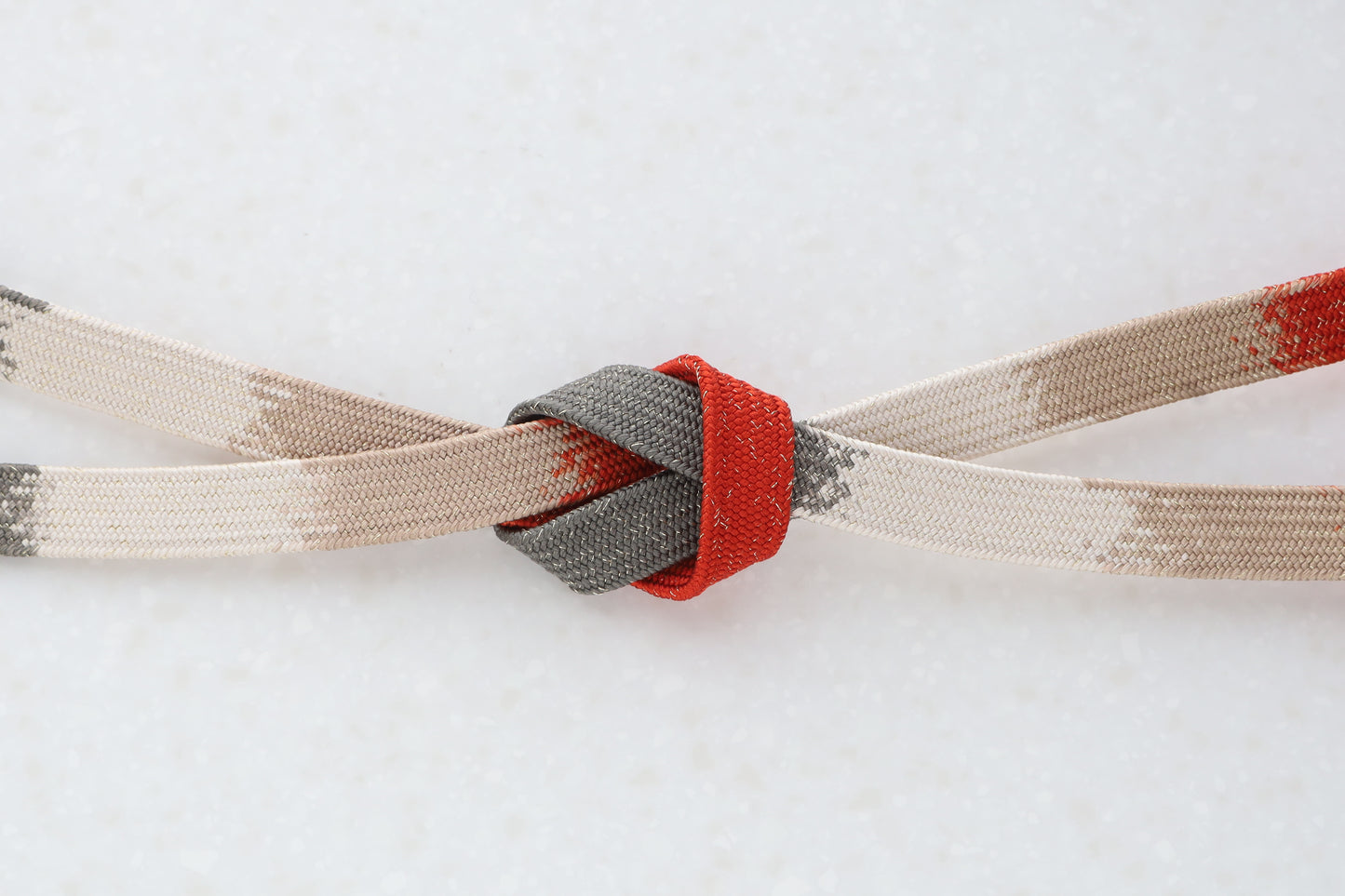 高麗組 段染 朱・皂色〈帯締め〉