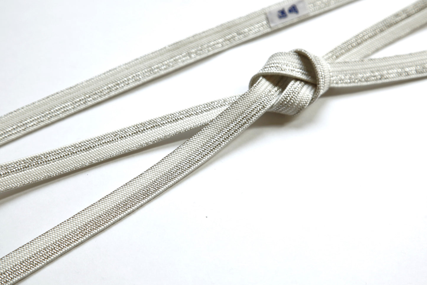 高麗組 白銀〈帯締め〉