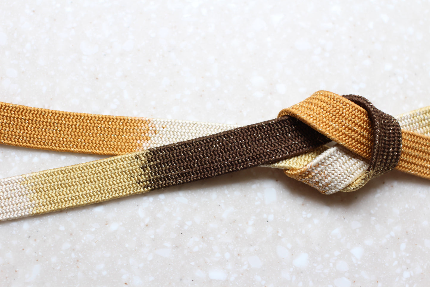 高麗組「安楽行品」〈帯締め〉