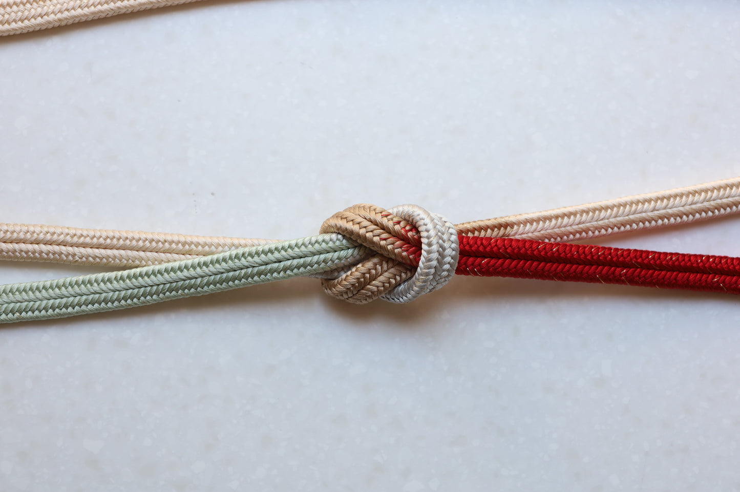 冠組 両手先段「月白」〈帯締め〉