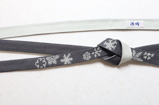 Korai-gumi twilled “Snowflakes” chestnut color