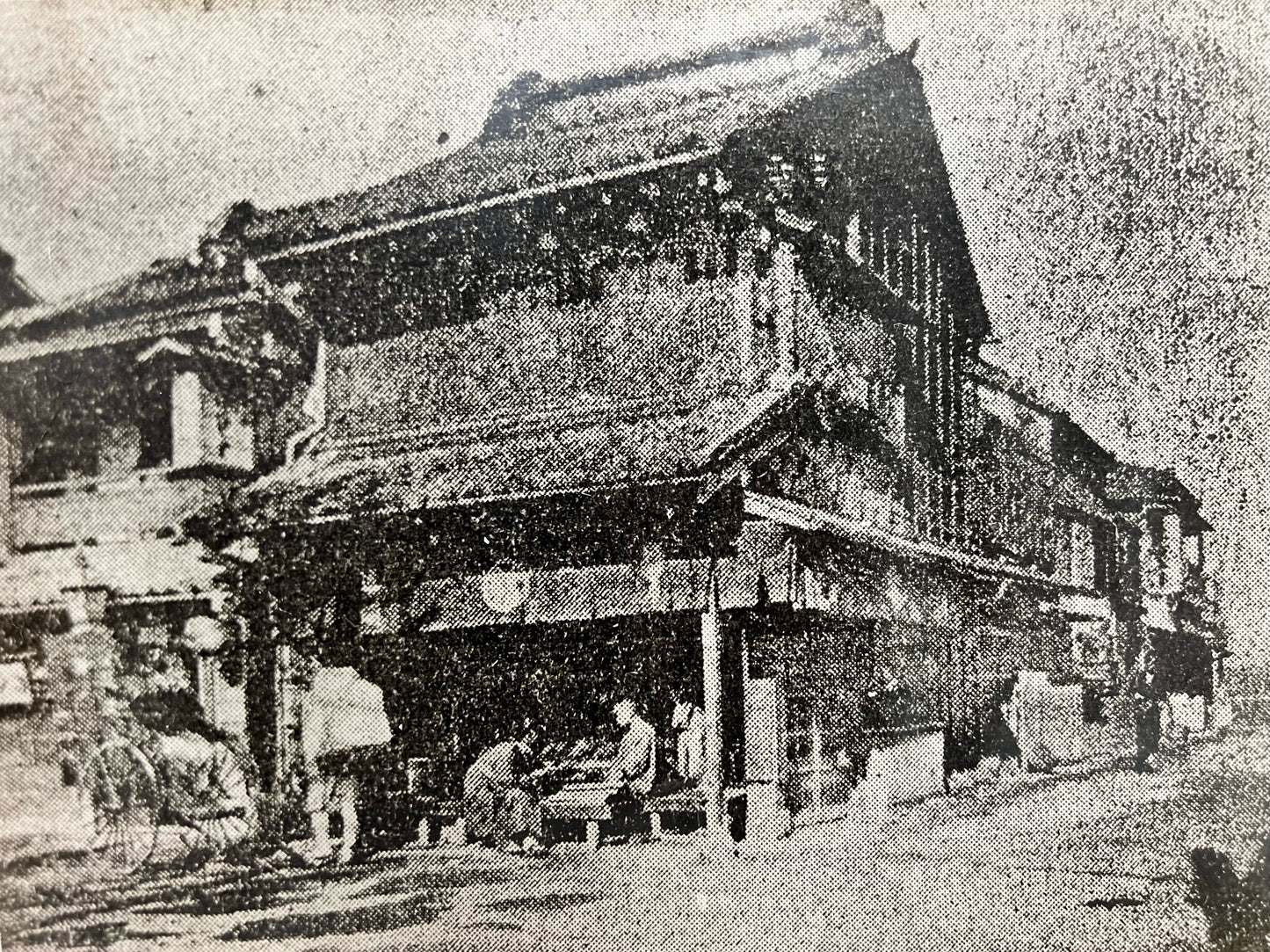 Ueno Flagship Store Studio Tour (Includes Kumihimo Braiding Workshop)(English Only)