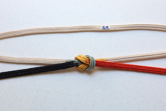 Crown set both ends red/black <Obi-jime>