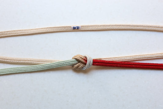 Kamakumi Both hands "Tsukishiro" <Obijime>