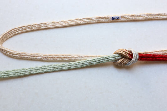 Kamakumi Both hands "Tsukishiro" <Obijime>